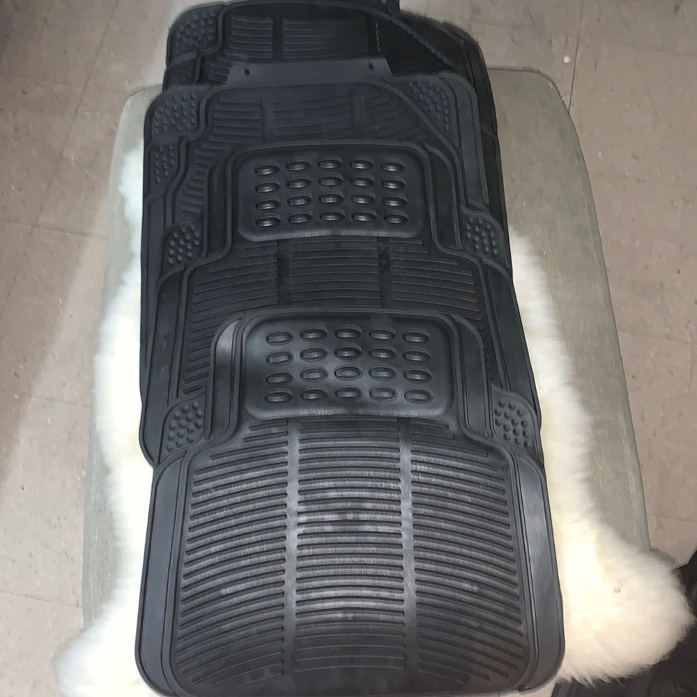 Car floor mats